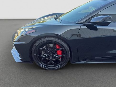 Used 2021 Chevrolet Corvette Stingray Preferred Cpe w/ Z51 Performance Package RWD image 10