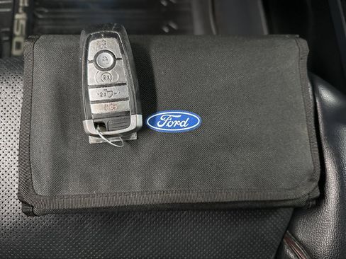 Used 2021 Ford F150 Lariat w/ Equipment Group 502A High image 40