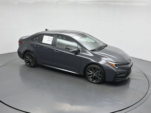 Used 2024 Toyota Corolla XSE FWD image 40