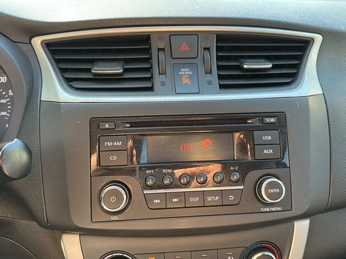 Used 2015 Nissan Sentra S FWD image 34