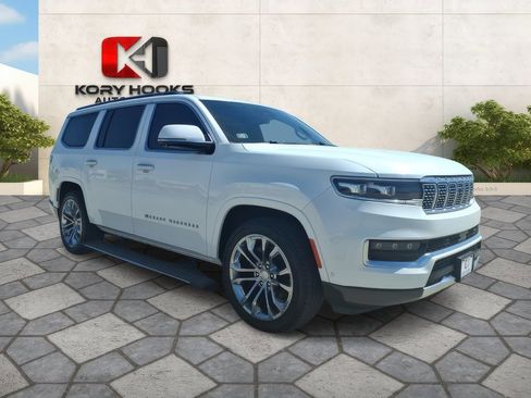 Used 2022 Jeep Grand Wagoneer Series II w/ Premium Group II image 5