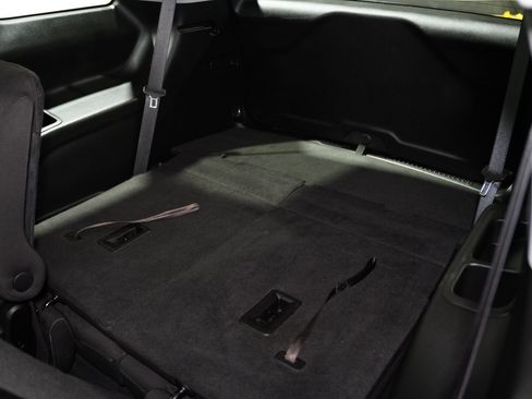 Used 2017 GMC Acadia SLE w/ Driver Alert Package I image 13