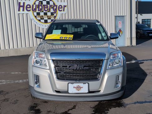 Used 2013 GMC Terrain SLE image 2