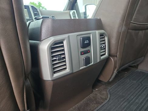 Used 2015 Ford F150 King Ranch w/ Equipment Group 601A Luxury AWD/4WD image 40
