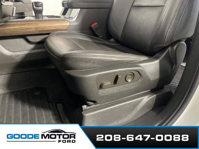 Used 2022 Chevrolet Silverado 1500 RST w/ Convenience Package II AWD/4WD image 12