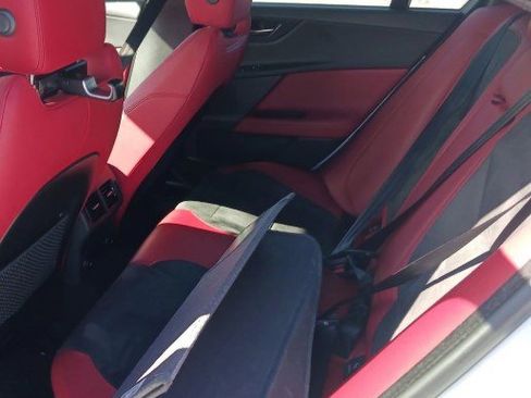 Used 2019 Jaguar XE S image 4