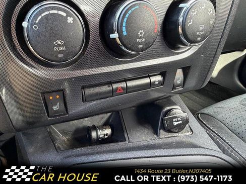 Used 2009 Dodge Challenger SRT8 w/ SRT Option Group II image 28