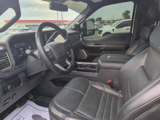 Used 2025 Ford F350 Platinum AWD/4WD image 15