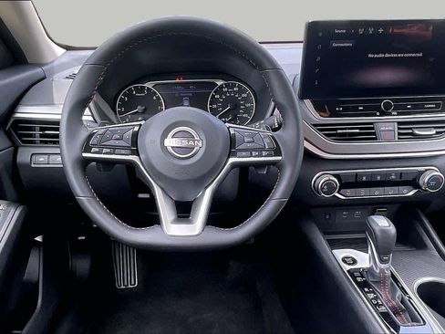 Used 2026 Nissan Altima 2.5 SR FWD image 6