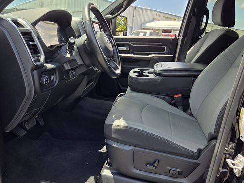 Used 2024 RAM 2500 Big Horn w/ Bed Utility Group AWD/4WD image 9