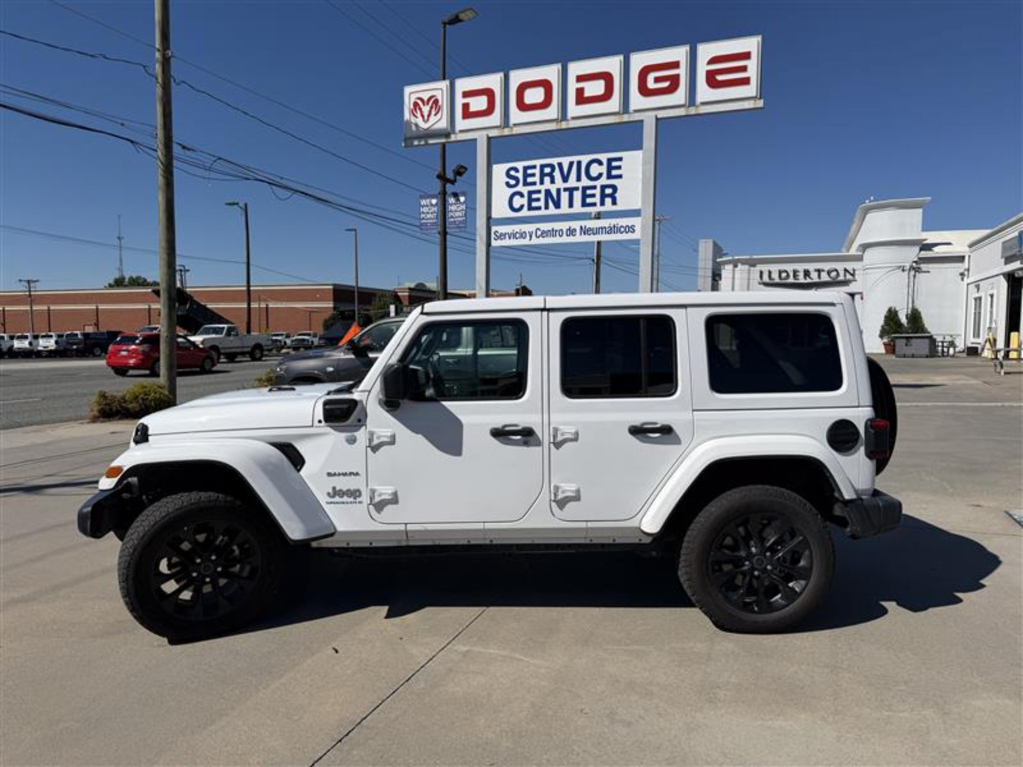 Certified 2024 Jeep Wrangler Unlimited Sahara AWD/4WD image 2