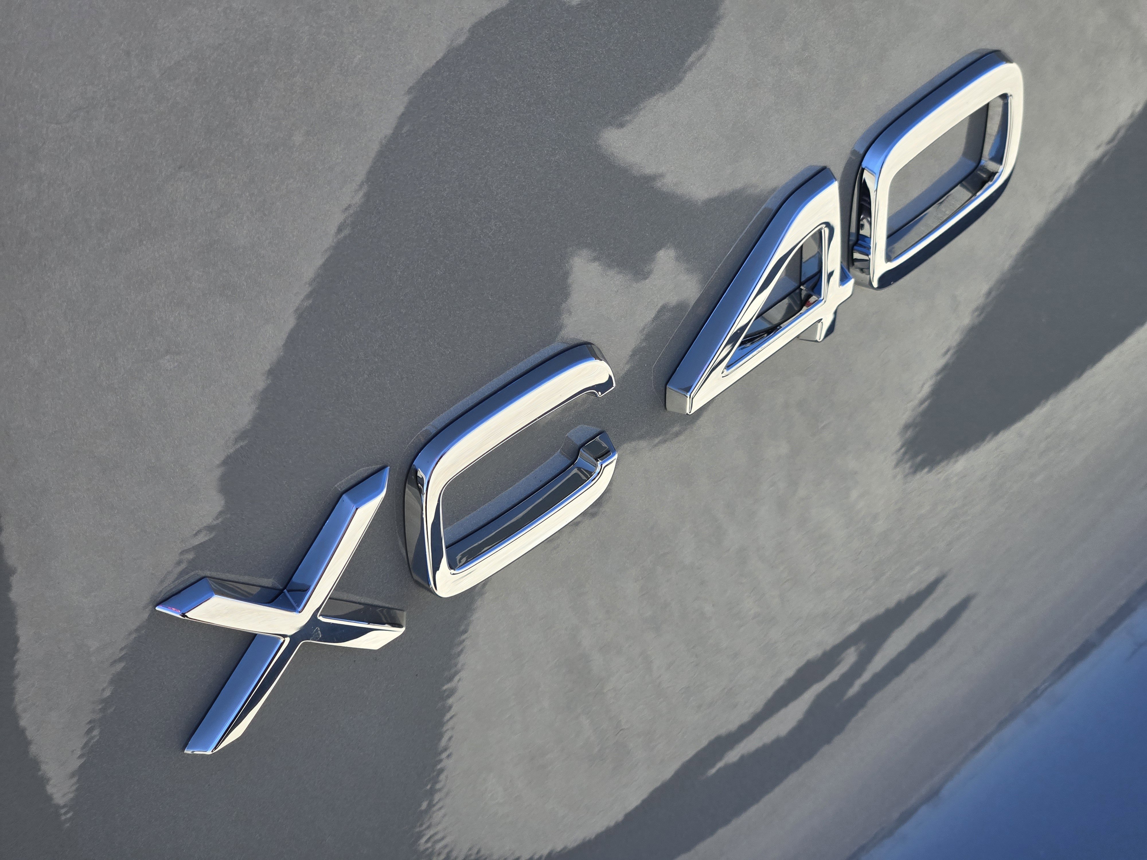 Used 2026 Volvo XC40 B5 Plus w/ Protection Package Premier AWD/4WD image 4