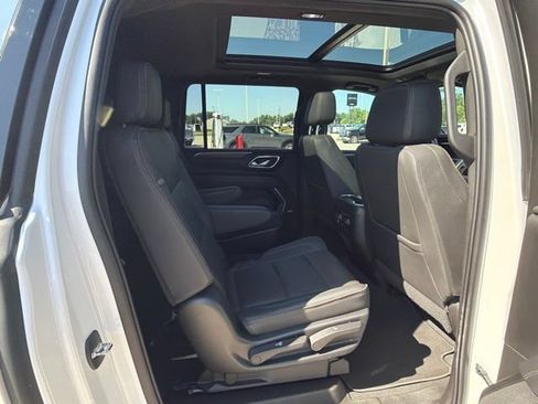 Certified 2022 Chevrolet Suburban High Country AWD/4WD image 31