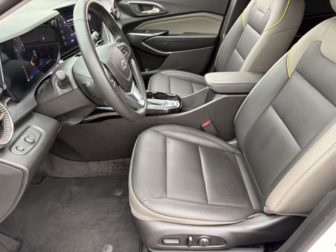 Certified 2025 Chevrolet Trax ACTIV w/ Driver Confidence Package FWD image 20