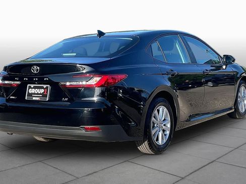 Used 2025 Toyota Camry LE FWD image 13