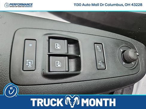 New 2025 RAM ProMaster 2500 w/ Quick Order Package 22G SLT image 13