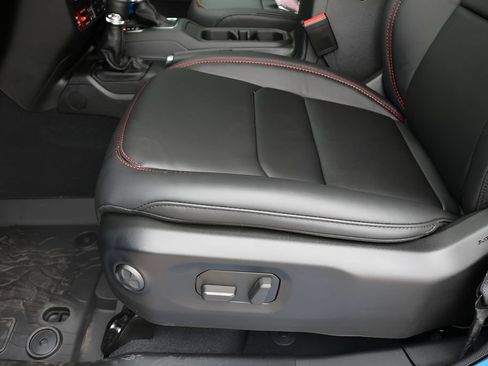 New 2026 Jeep Gladiator Mojave AWD/4WD image 13