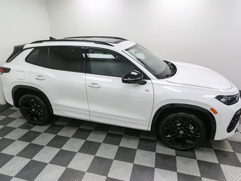 New 2026 Volkswagen Tiguan SE R-Line AWD/4WD image 5