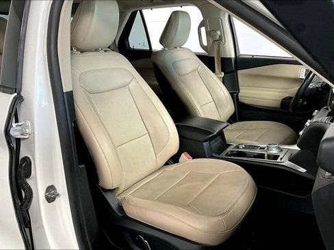Used 2020 Ford Explorer Limited image 7