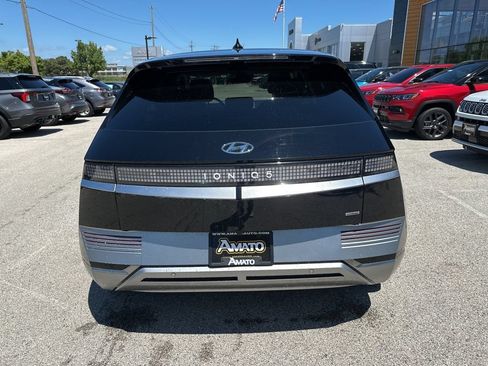 Used 2023 Hyundai Ioniq 5 Limited AWD/4WD image 8