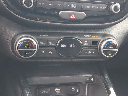 Used 2024 Kia Soul EX FWD image 18