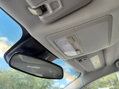 Used 2011 Chevrolet Cruze LT image 23