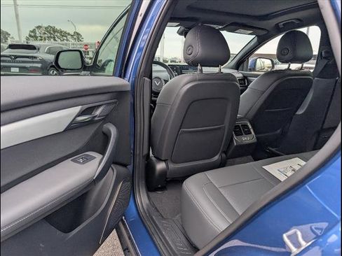 New 2025 VinFast VF 8 Plus image 14