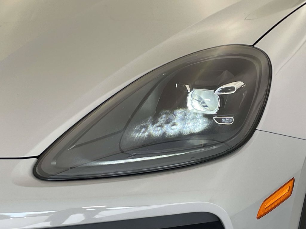 Certified 2023 Porsche Cayenne AWD/4WD image 15