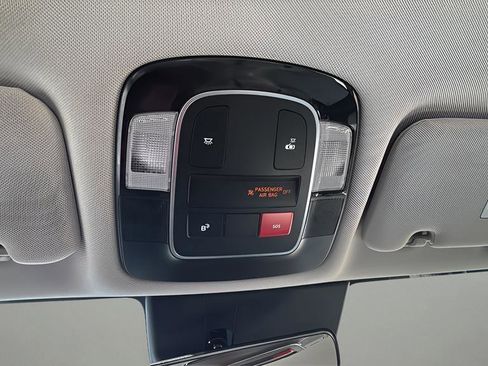 Certified 2025 Hyundai Sonata SE image 28