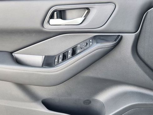 New 2026 Nissan Rogue SV image 17