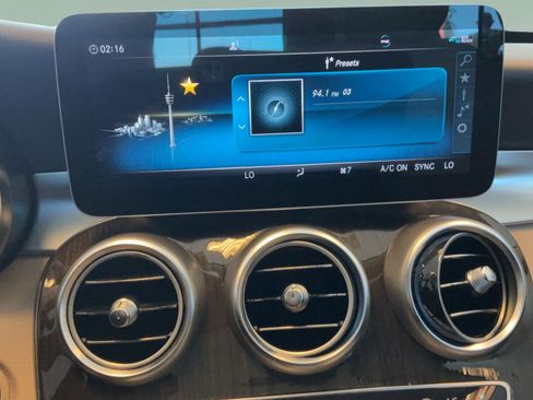 Used 2020 Mercedes-Benz C 300 4MATIC Sedan image 14