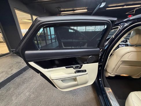 Used 2016 Jaguar XJ L Portfolio image 33