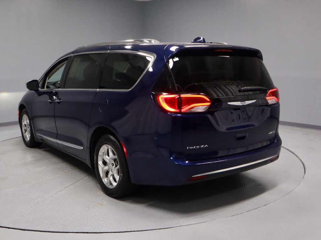 Used 2019 Chrysler Pacifica Limited FWD image 8