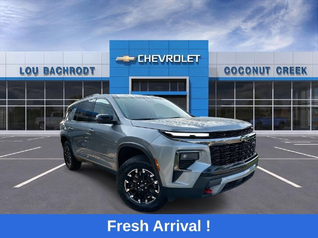 Used 2025 Chevrolet Traverse Z71 w/ Driver Confidence Package AWD/4WD image 1