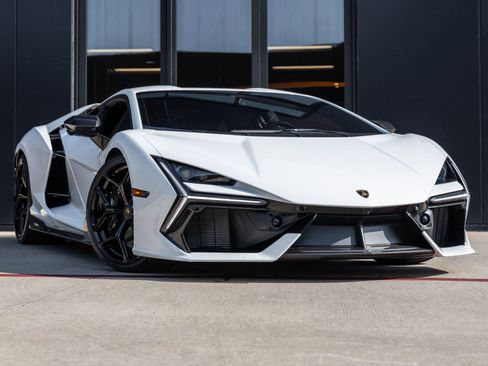 Used 2024 Lamborghini Revuelto AWD/4WD image 3
