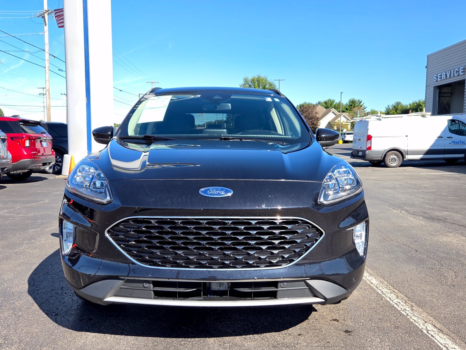 Used 2020 Ford Escape Titanium w/ Titanium Premium Package 2.0 AWD/4WD image 10