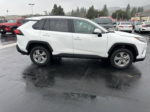 Used 2025 Toyota RAV4 XLE image 5