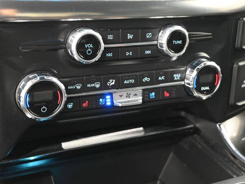 Used 2021 Ford F150 Lariat w/ Equipment Group 502A High image 23