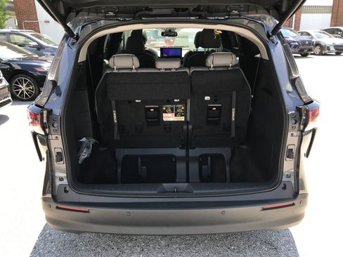 Certified 2025 Toyota Sienna XLE AWD/4WD image 26