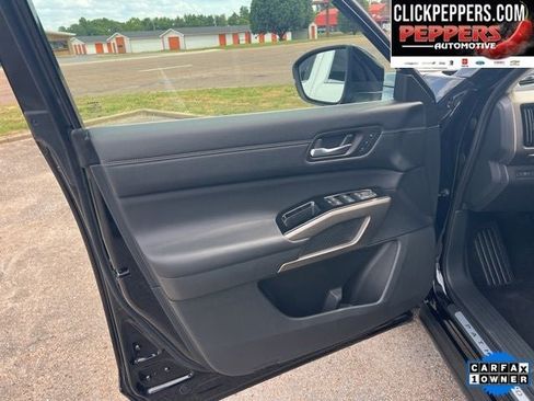 Used 2024 Nissan Pathfinder Platinum w/ Cargo Package FWD image 17