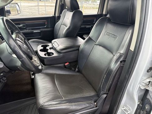 Used 2015 RAM 1500 Laramie w/ Convenience Group RWD image 13