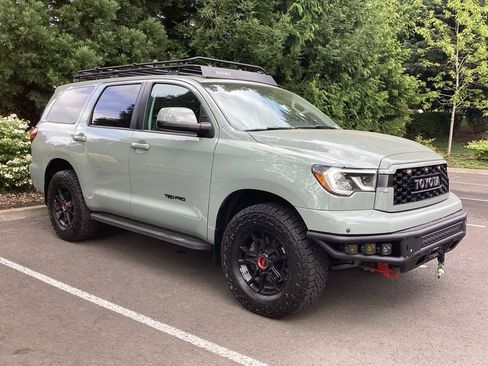 Used 2022 Toyota Sequoia TRD Pro AWD/4WD image 9