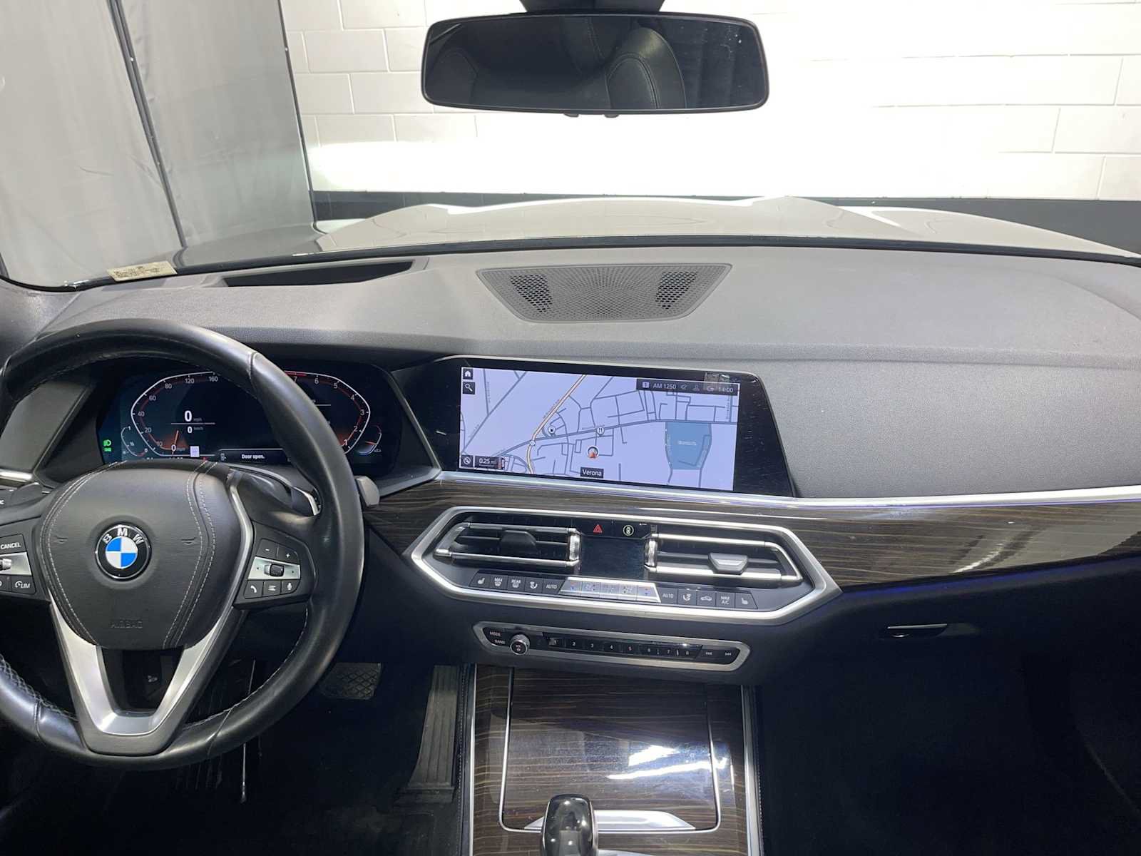 Used 2019 BMW X5 xDrive40i w/ Premium Package 2 AWD/4WD image 10