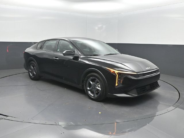 Used 2025 Kia K4 FWD image 33