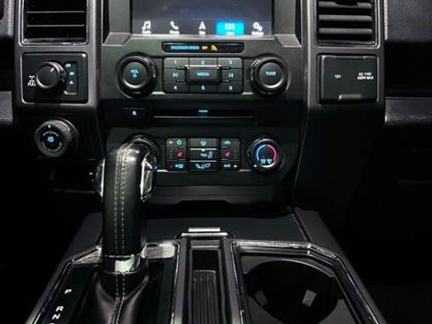 Used 2018 Ford F150 XLT w/ Equipment Group 302A Luxury AWD/4WD image 33