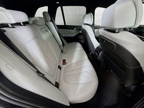 Used 2024 BMW X5 xDrive50e w/ Premium Package image 28