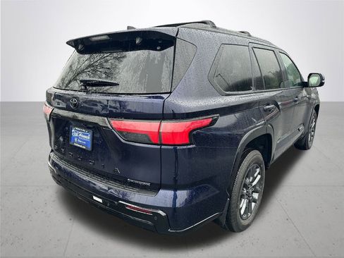 New 2026 Toyota Sequoia Platinum image 7