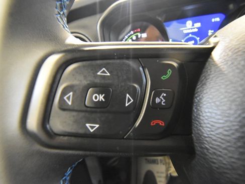Used 2025 Jeep Wrangler Unlimited Rubicon 4xe AWD/4WD image 41
