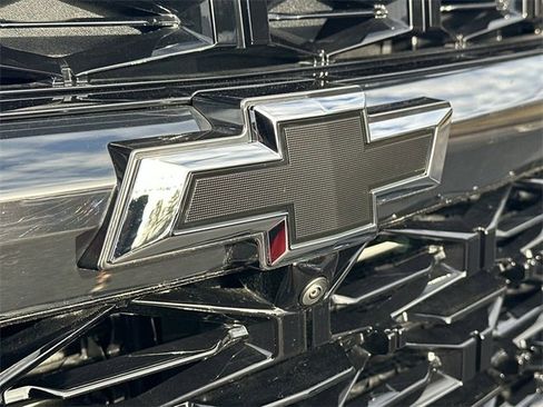 Used 2025 Chevrolet Traverse Z71 w/ Driver Confidence Package image 31