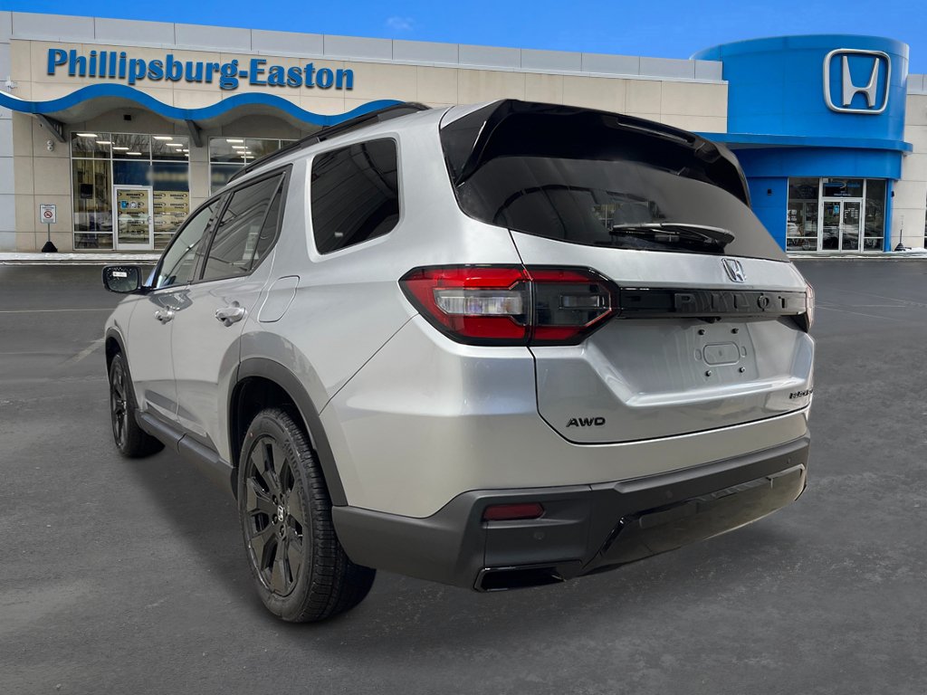 New 2026 Honda Pilot Black Edition image 3